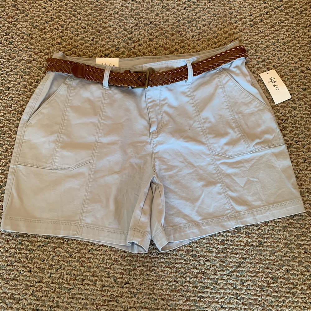 Women's Misty Harbor MID RISE short